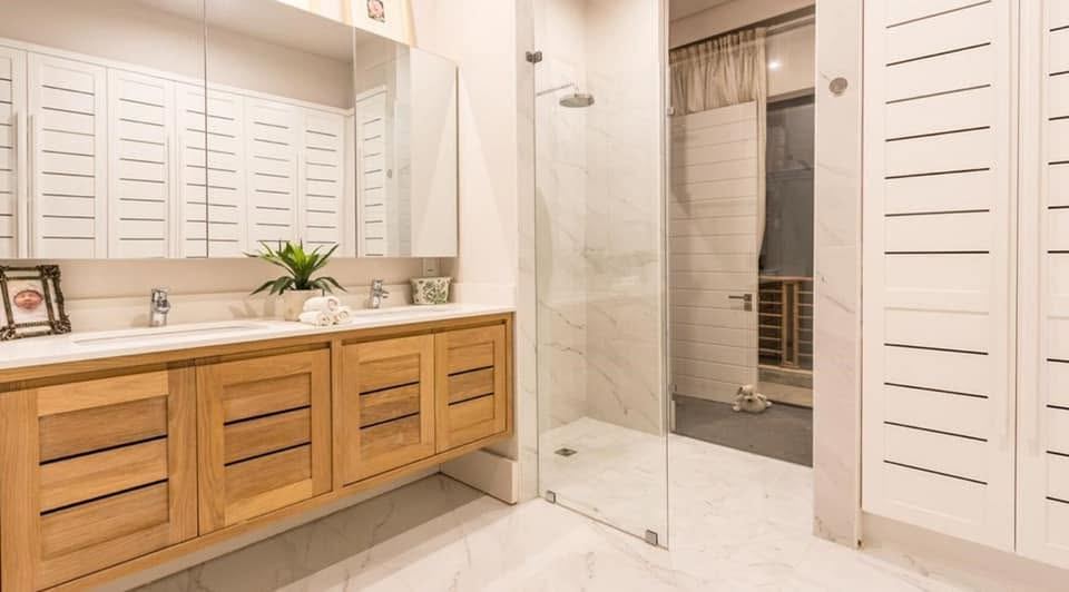 Bathroom 5 — Da Rocca Projects